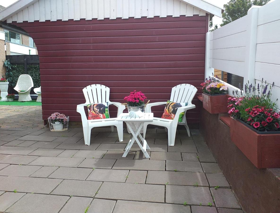 Svs Bed & Breakfast Den Burg Exteriör bild